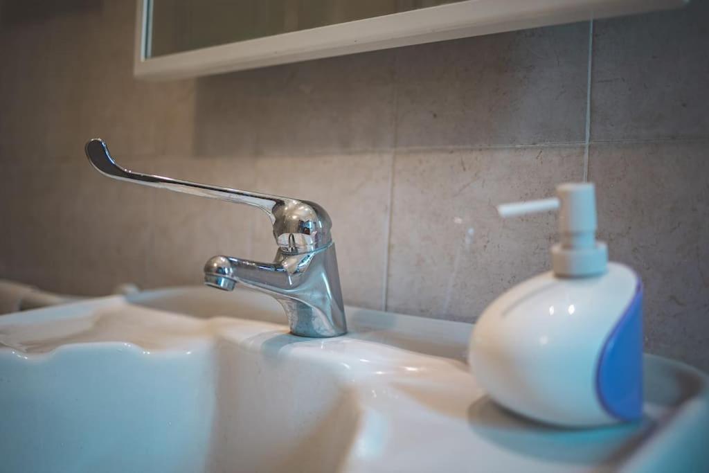 Al Torrente Apartment Monza - Milano + Free Wifi Seveso Bagian luar foto