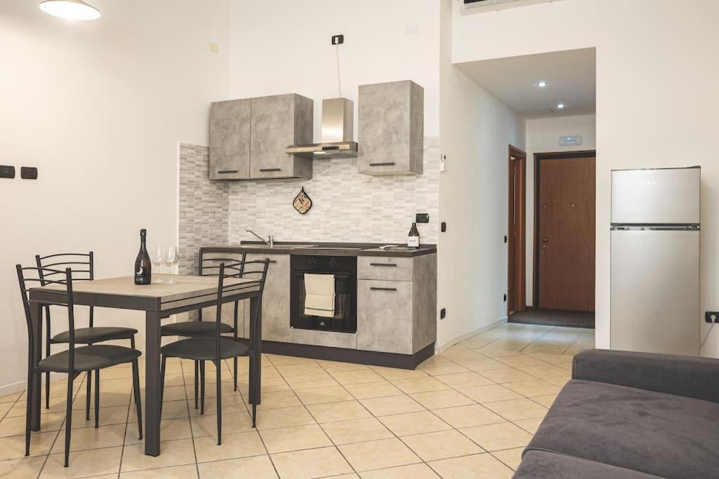 Al Torrente Apartment Monza - Milano + Free Wifi Seveso Bagian luar foto